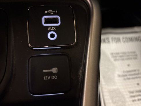 Used 2019 Jeep Compass Latitude w/ Cold Weather Group image 16