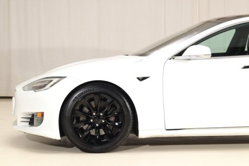 Used 2016 Tesla Model S 75D image 2