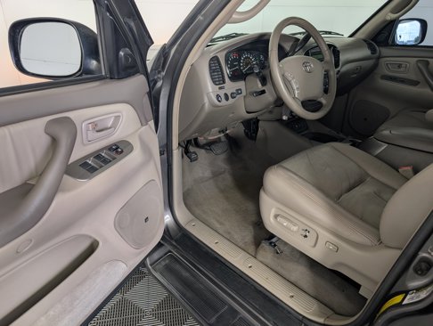 Used 2005 Toyota Sequoia Limited image 9