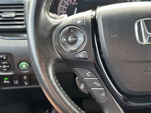 Used 2017 Honda Pilot Elite image 11