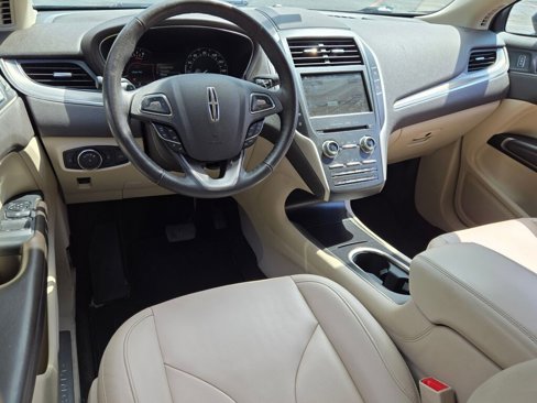 Used 2017 Lincoln MKC Premiere image 15