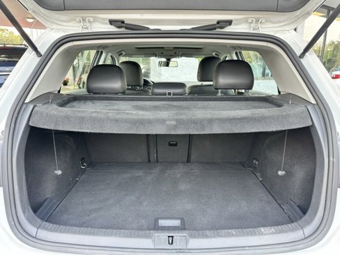 Used 2017 Volkswagen Golf Wolfsburg Edition image 26