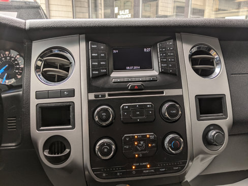 Used 2017 Ford Expedition XLT image 17