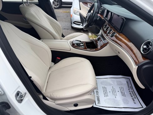 Used 2019 Mercedes-Benz E 300 4MATIC w/ Premium 1 Package image 46