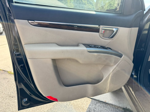 Used 2012 Hyundai Santa Fe GLS image 10