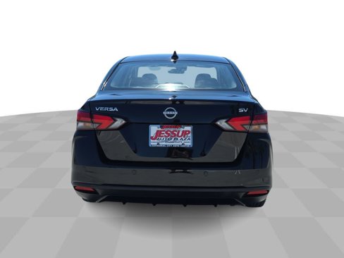 Used 2024 Nissan Versa SV image 7