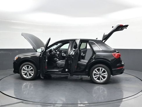 Used 2023 Audi Q3 2.0T Premium image 38