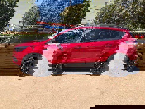 Used 2017 Ford Escape SE w/ Equipment Group 201A image 2