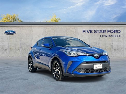 Used 2022 Toyota C-HR XLE image 1