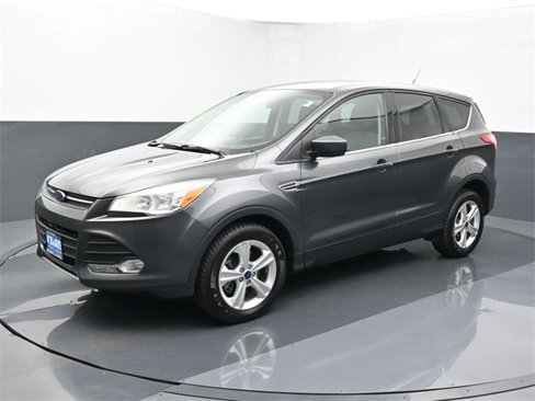 Used 2015 Ford Escape SE image 1