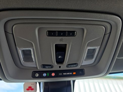 Used 2021 Chevrolet Silverado 2500 LTZ w/ LTZ Premium Package image 37