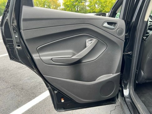 Used 2015 Ford Escape Titanium image 21