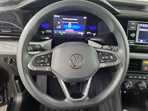 Used 2022 Volkswagen Taos S image 8