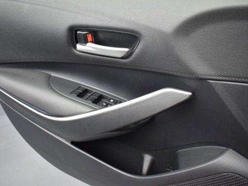 Used 2020 Toyota Corolla SE image 25