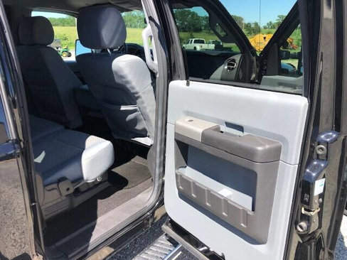 Used 2016 Ford F250 XLT w/ XLT Premium Package image 12
