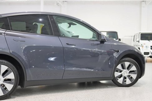 Used 2023 Tesla Model Y Long Range image 11