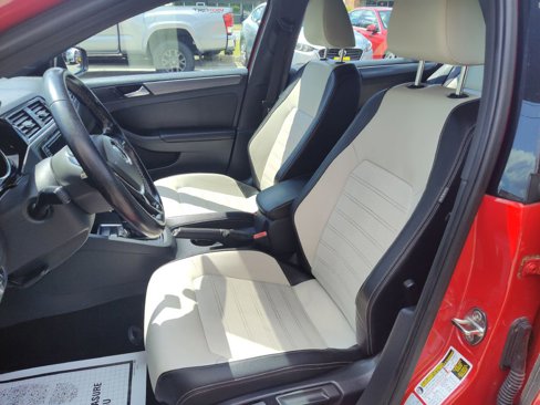 Used 2016 Volkswagen Jetta Sport w/ Lighting Package image 11