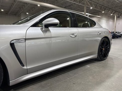 Used 2012 Porsche Panamera image 27