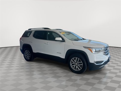 Used 2018 GMC Acadia SLE image 13