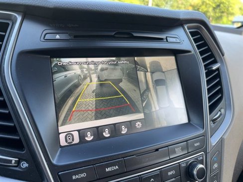Used 2018 Hyundai Santa Fe Limited image 22