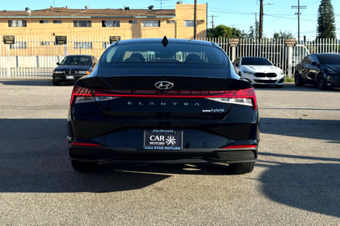 Used 2023 Hyundai Elantra Blue image 6