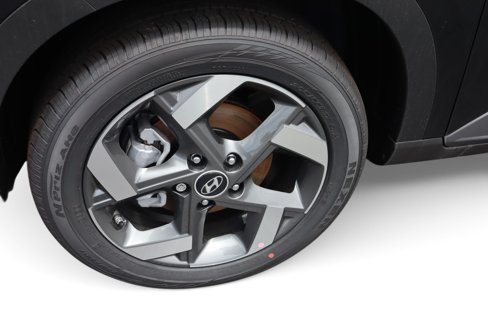 New 2025 Hyundai Venue SEL image 4