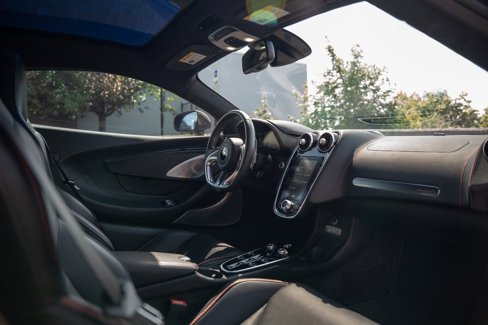 Used 2022 McLaren GT image 44