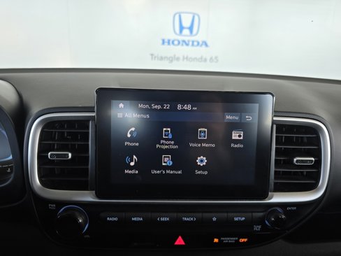 Used 2024 Hyundai Venue SE image 7