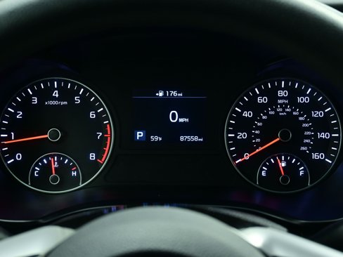 Used 2020 Kia Optima LX image 23