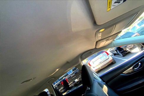 Used 2019 Nissan Rogue SV image 18