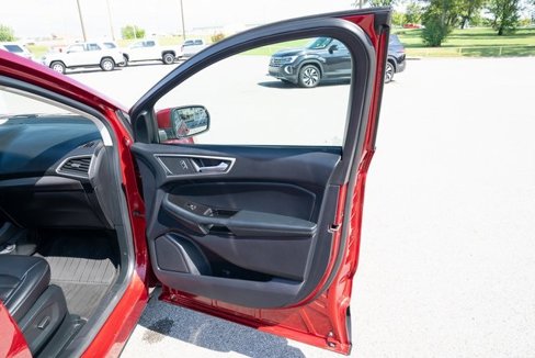 Used 2019 Ford Edge SEL w/ Equipment Group 201A image 14
