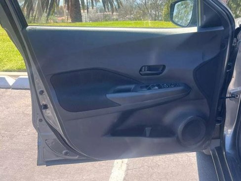 Used 2021 Nissan Kicks S image 7