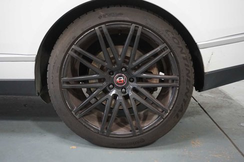 Used 2016 Land Rover Range Rover HSE image 9