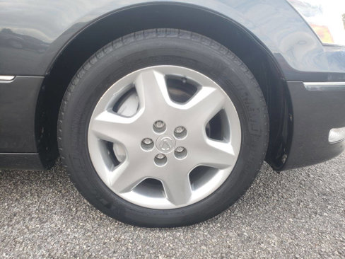 Used 2004 Lexus LS 430 image 5