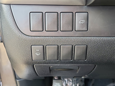 Used 2015 Toyota Highlander XLE image 24