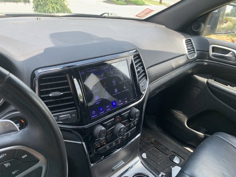 Used 2019 Jeep Grand Cherokee Limited image 22