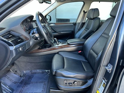 Used 2012 BMW X5 xDrive35d image 9