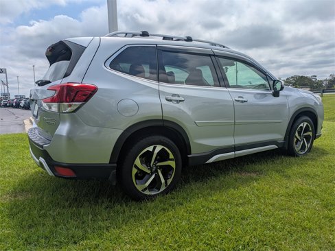 Used 2022 Subaru Forester Touring image 5