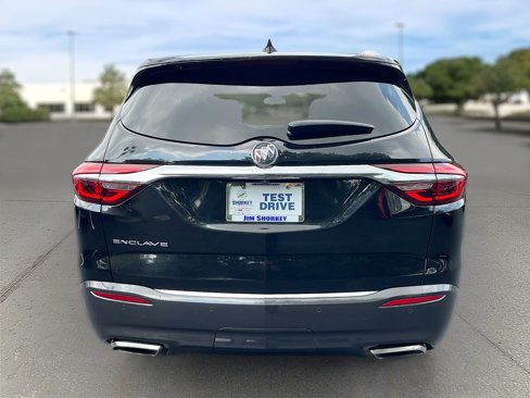 Used 2020 Buick Enclave Preferred w/ LPO, Luxury Package image 4
