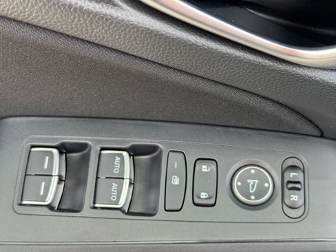 Used 2023 Honda Civic LX image 15