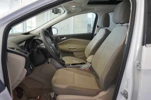 Used 2015 Ford Escape SE image 12