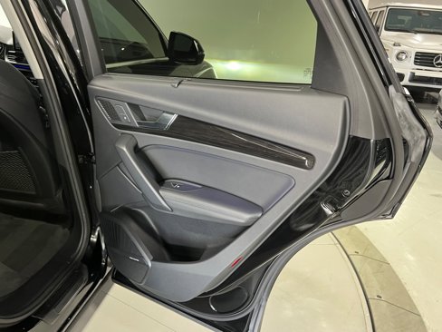 Used 2018 Audi Q5 Prestige w/ Prestige Package image 28