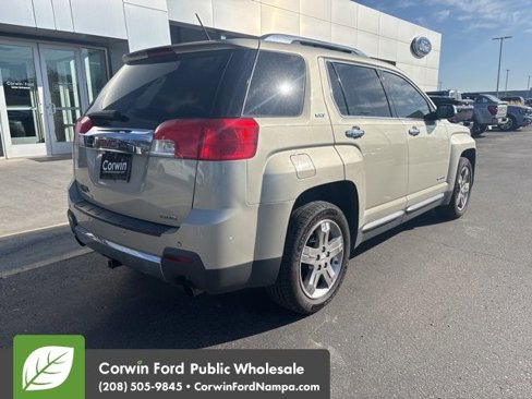 Used 2013 GMC Terrain SLT w/ Cargo Package image 9