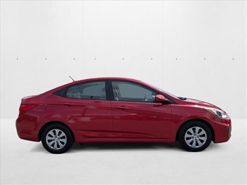 Used 2016 Hyundai Accent SE image 4
