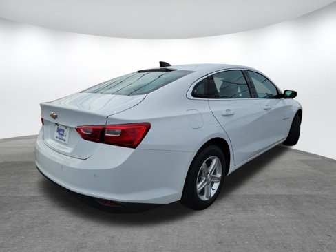 Used 2023 Chevrolet Malibu LS w/ Driver Confidence Package image 5