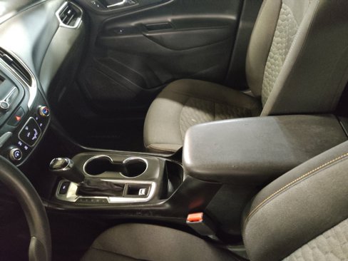 Used 2020 Chevrolet Equinox LT image 26