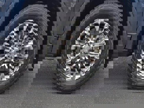 Used 2020 Jeep Cherokee Latitude Plus w/ Comfort/Convenience Group image 10