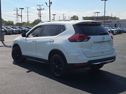 Used 2020 Nissan Rogue SV image 16