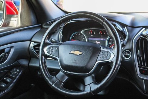 Used 2022 Chevrolet Traverse LT image 20