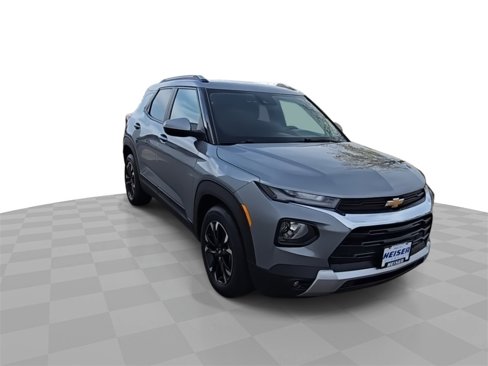 Used 2023 Chevrolet TrailBlazer LT image 2